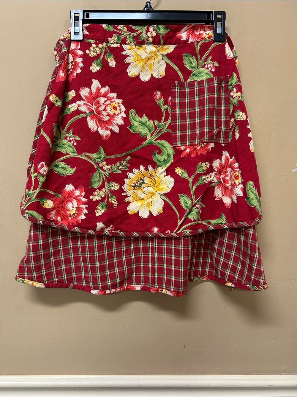 April Cornell Classic Florals Red Yellow Waist Apron